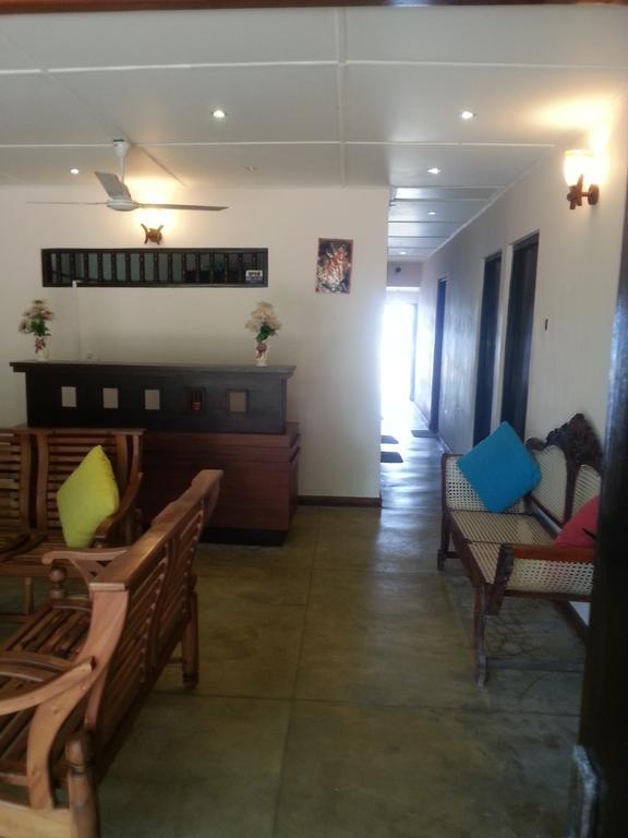 Thiranagama Beach Hotel هيكادوفا المظهر الخارجي الصورة