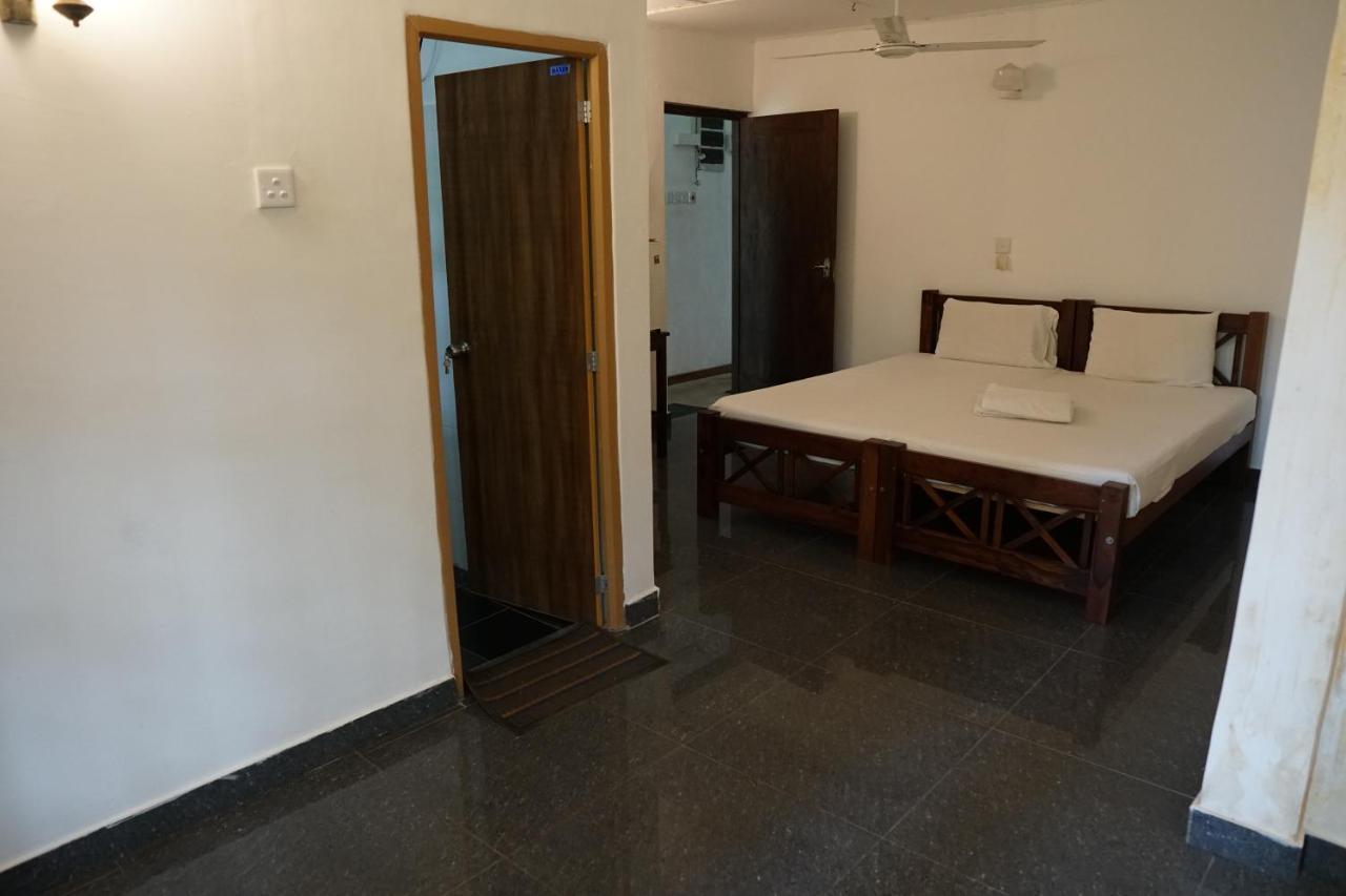 Thiranagama Beach Hotel هيكادوفا المظهر الخارجي الصورة
